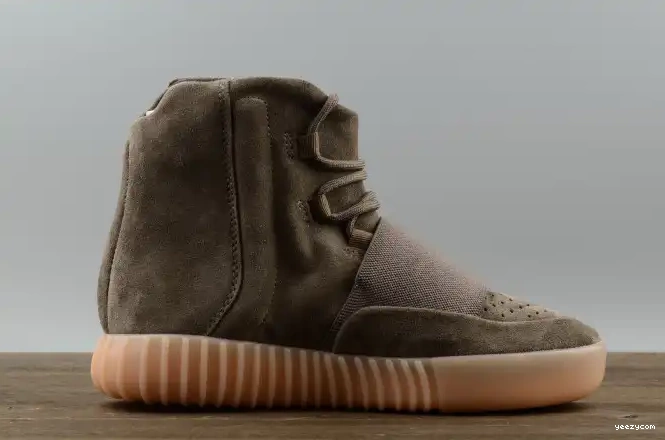 adidas Yeezy Boost Light Brown 750 BY2456 0526